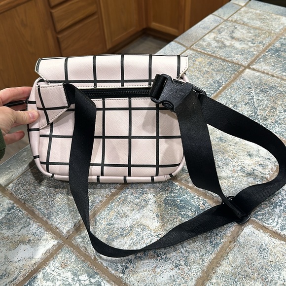 Freshly Picked Classic Park Pack Windowpane Belt Bag - Picture 5 of 5